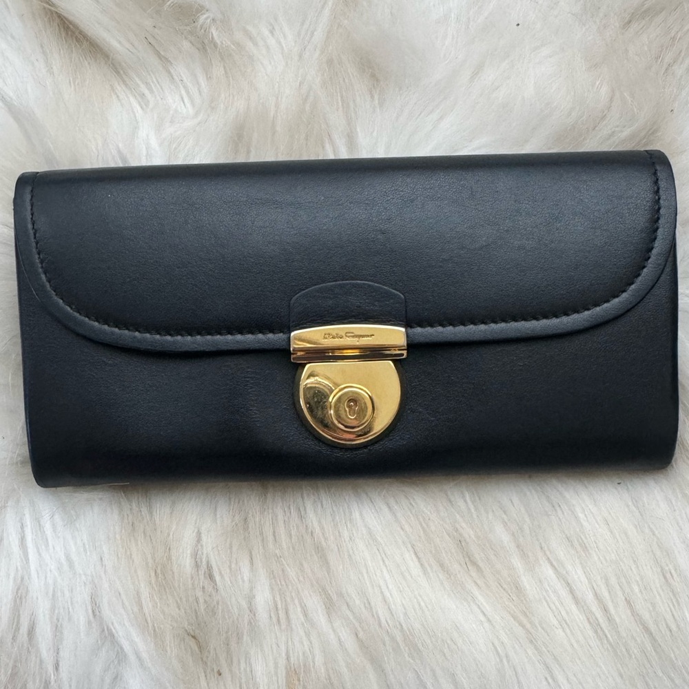 Ferragamo Leather Wallet 🖤